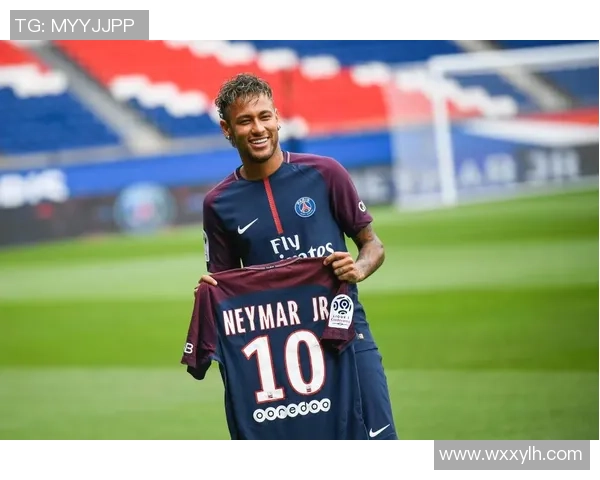 全球最具影响力的足球巨星之一 1号球衣背后的传奇故事与荣耀 全球最具影响力的足球巨星之一 1号球衣背后的传奇故事与荣耀